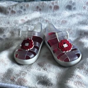 Dolce & Gabbana Girls Red Poppy Jelly Shoes🔥